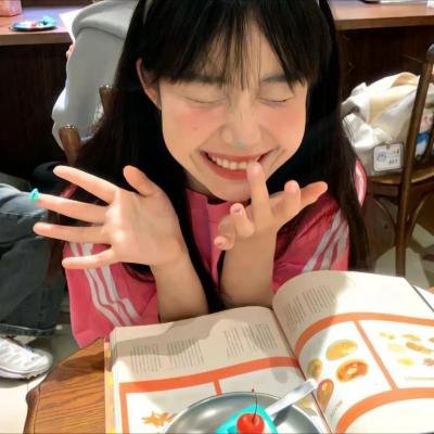蒂拉和兰妮劫火车